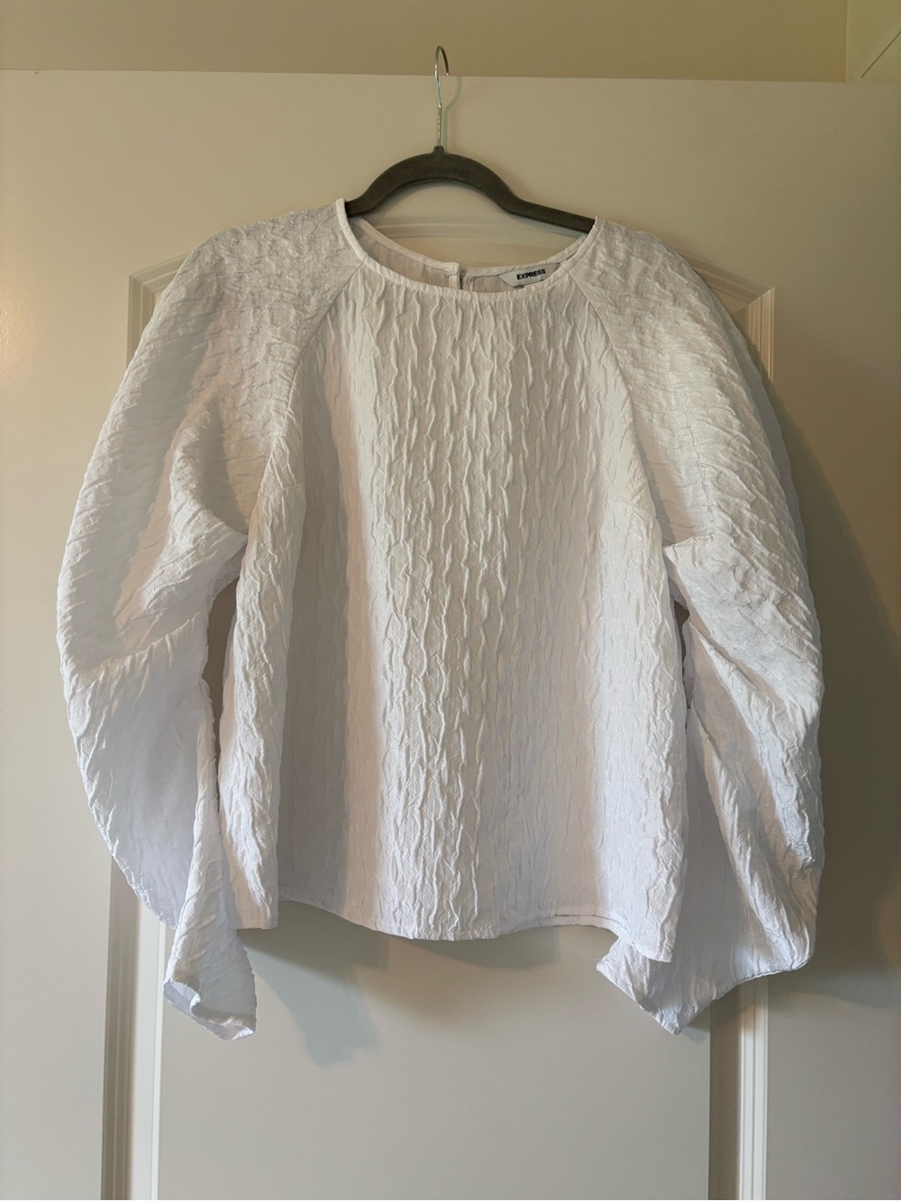 Express white puff sleeve top